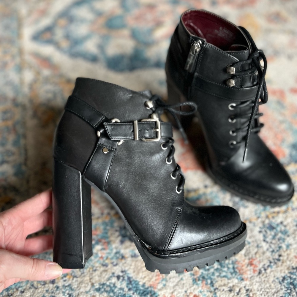 NEW BCBG Henrik Black Lace Up Platform Booties, 6.5M